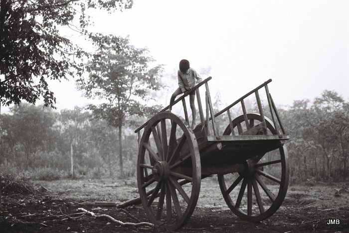 AÑO 1973 - BLANCO Y NEGRO - VIDA CAMPESINA EN PARAGUAY (JOSÉ MARÍA BLANCH)